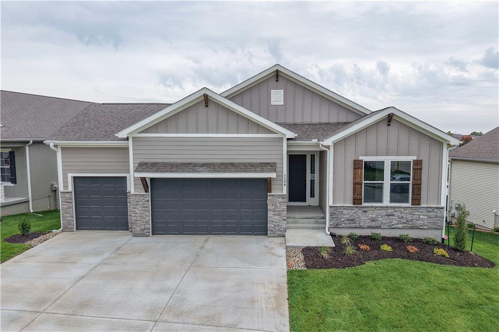 Listing Photo MLS #HMS2527244