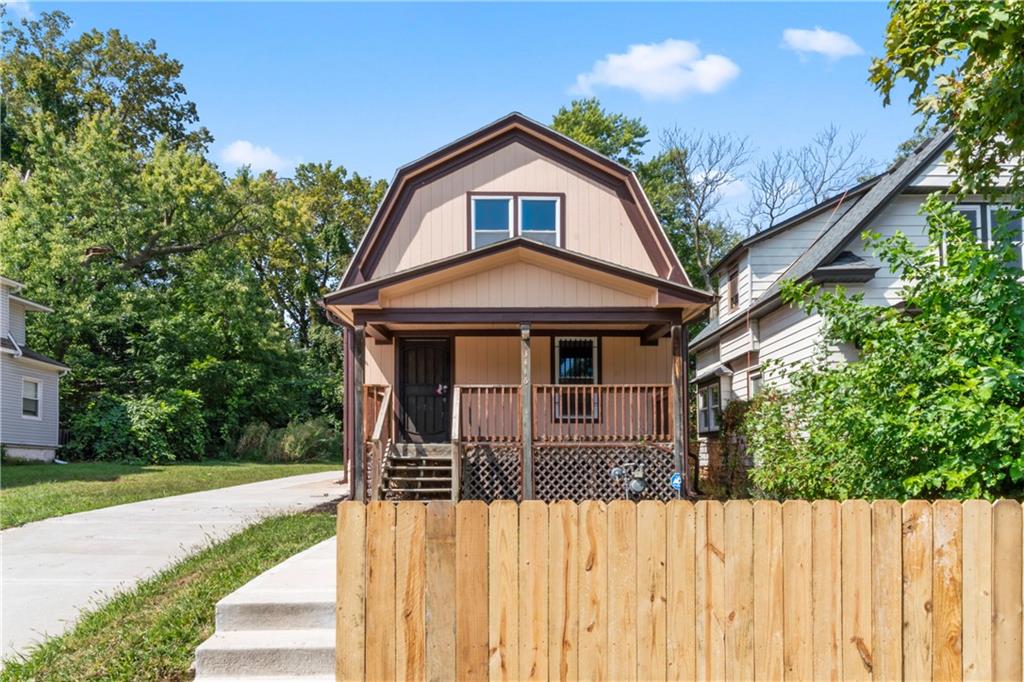 Listing Photo MLS #HMS2528934