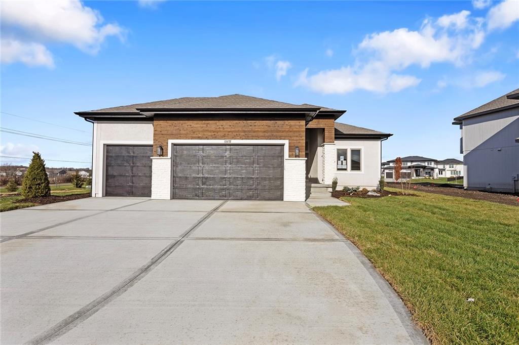 Listing Photo MLS #HMS2530830