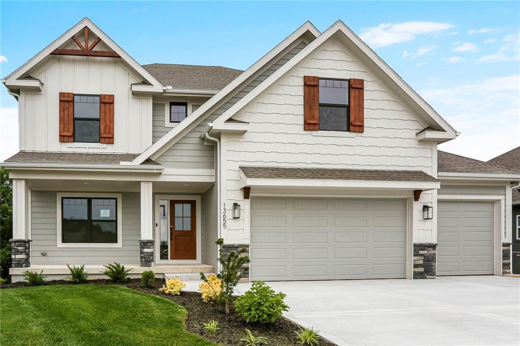 Listing Photo MLS #HMS2547358