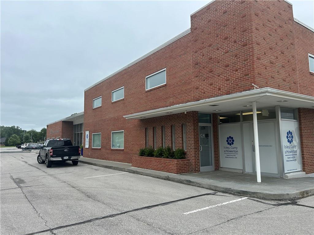 Listing Photo MLS #HMS2551239