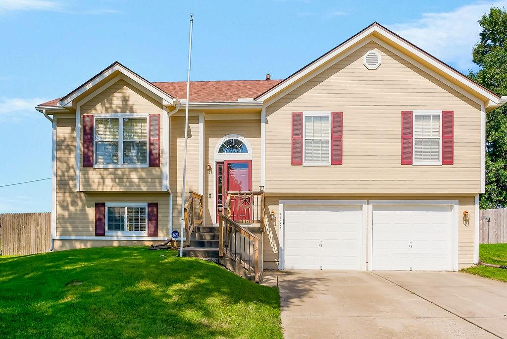 Listing Photo MLS #HMS2561735