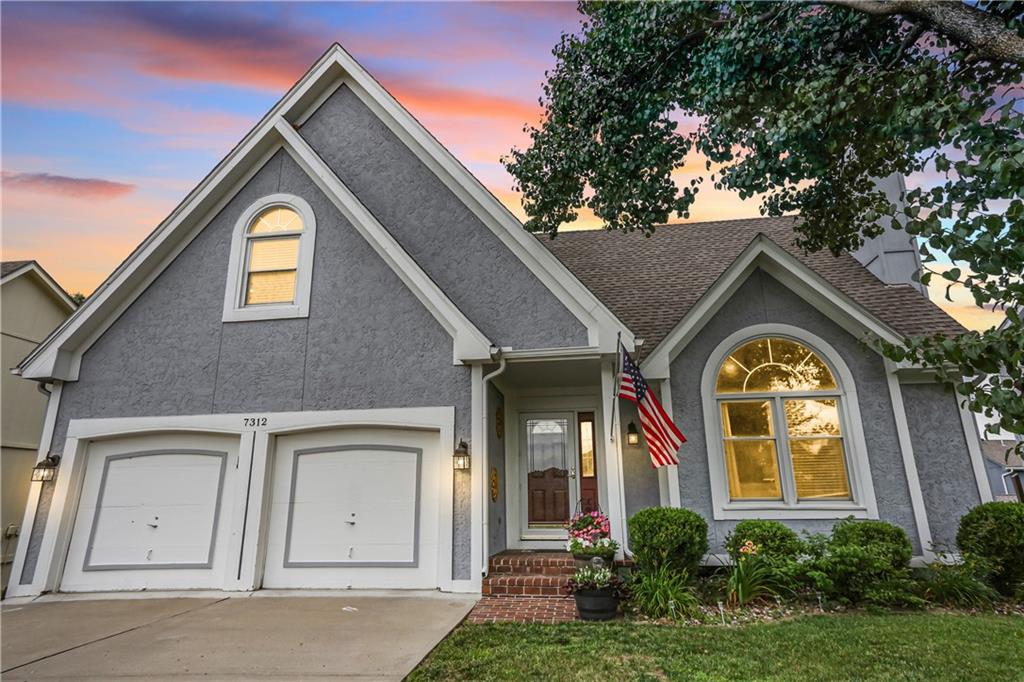 Listing Photo MLS #HMS2563853