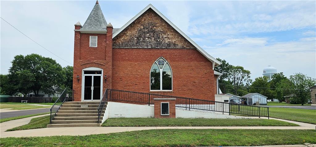 Listing Photo MLS #HMS2565376