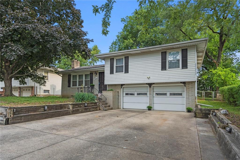 Listing Photo MLS #HMS2565794