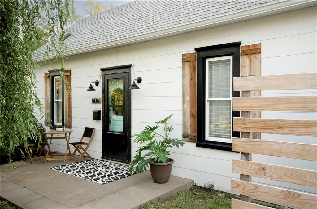 Listing Photo MLS #HMS2568319