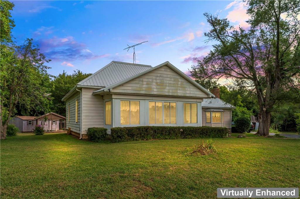 Listing Photo MLS #HMS2569082