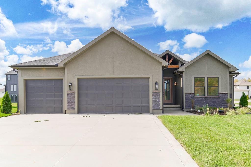 Listing Photo MLS #HMS2570118