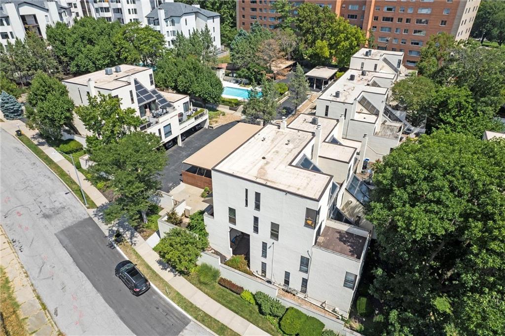 Listing Photo MLS #HMS2570334