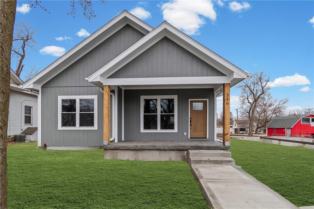 Listing Photo MLS #HMS2572476