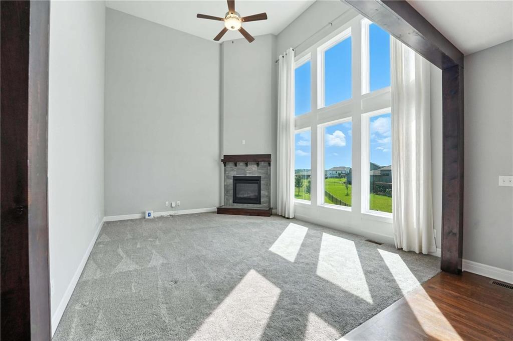 Listing Photo MLS #HMS2575063