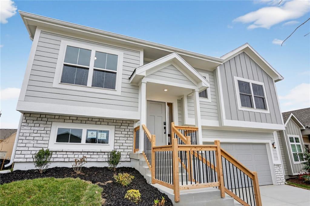 Listing Photo MLS #HMS2575146