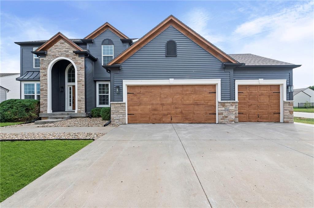 Listing Photo MLS #HMS2575241