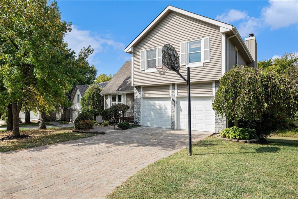 Listing Photo MLS #HMS2576571