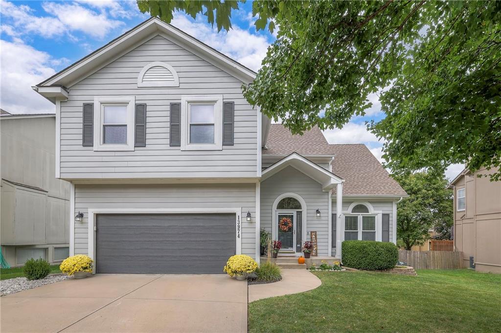 Listing Photo MLS #HMS2578345