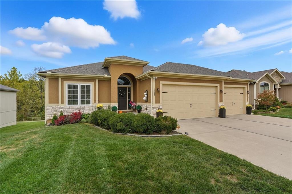 Listing Photo MLS #HMS2579243