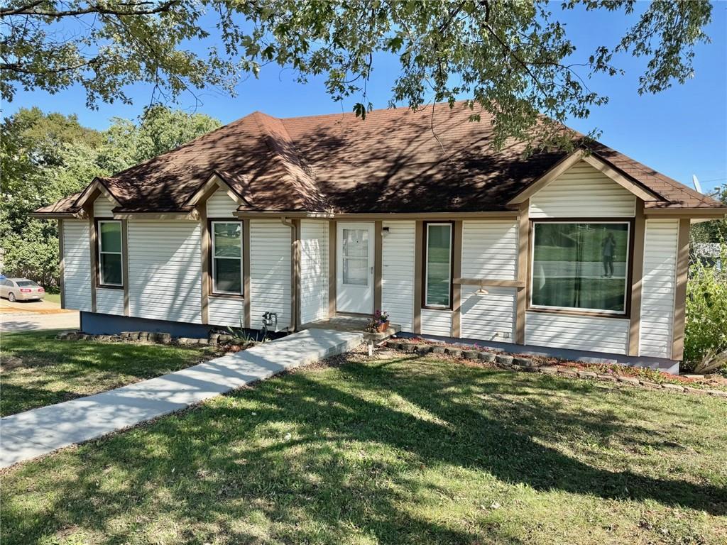 Listing Photo MLS #HMS2581126