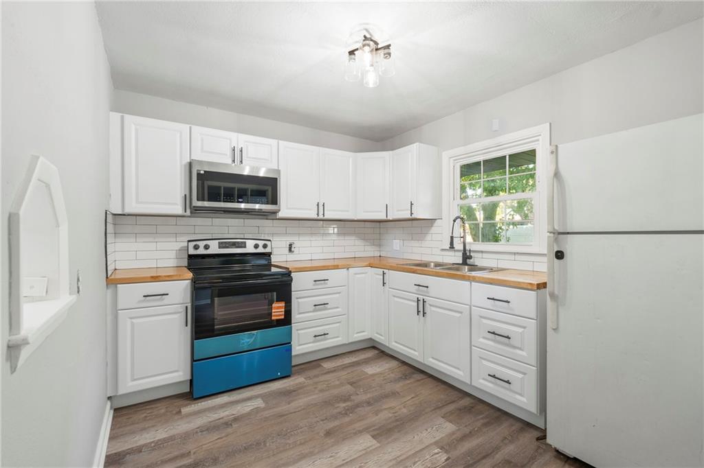 Listing Photo MLS #HMS2582675