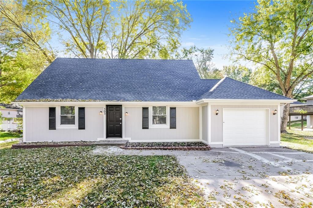 Listing Photo MLS #HMS2585153