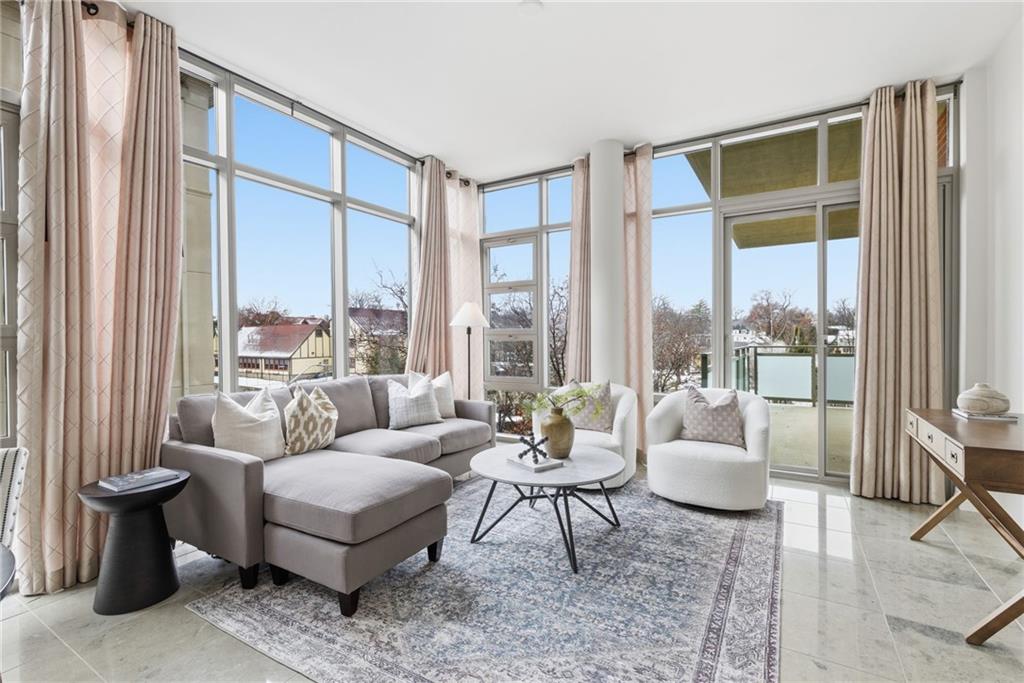 Listing Photo MLS #HMS2588103