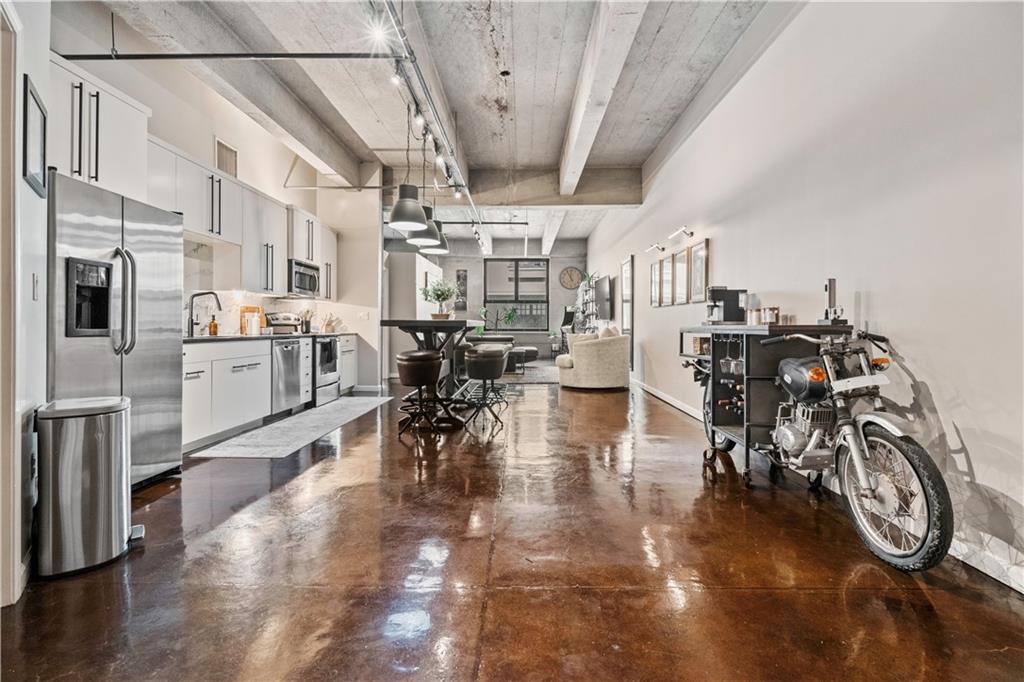 Listing Photo MLS #HMS2588274