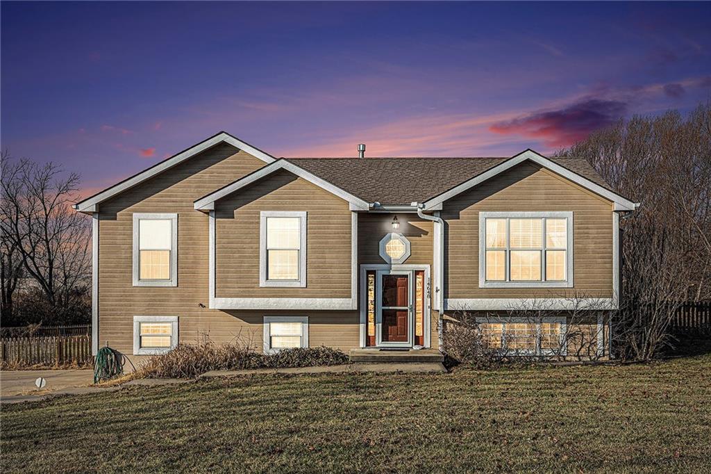 Listing Photo MLS #HMS2589725