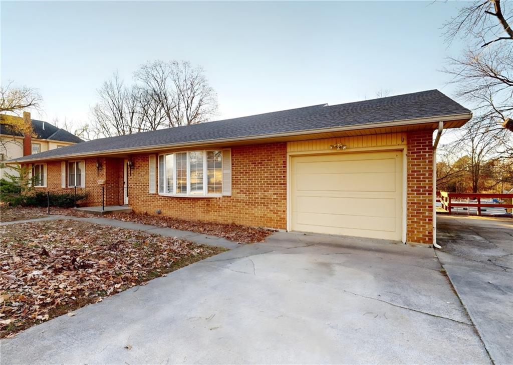 Listing Photo MLS #HMS2591088