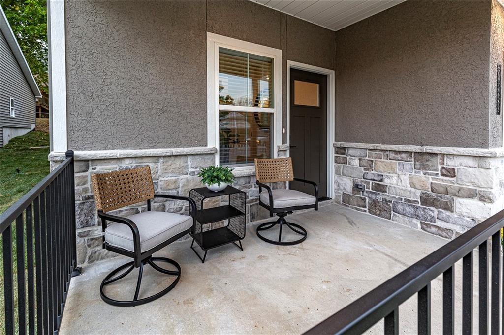 Listing Photo MLS #HMS2591890