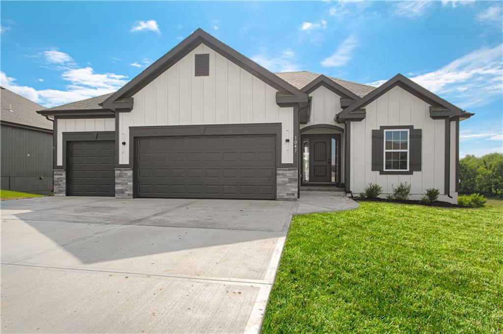 Listing Photo MLS #HMS2591924