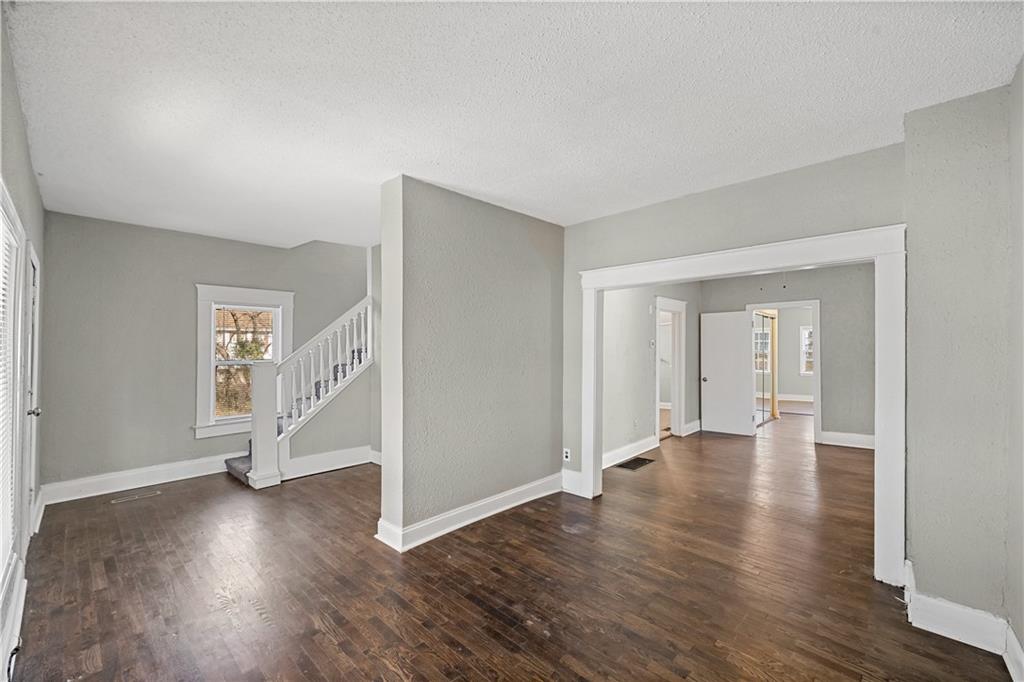 Listing Photo MLS #HMS2591970