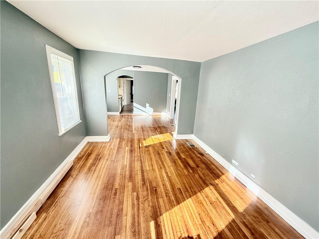 Listing Photo MLS #HMS2592266