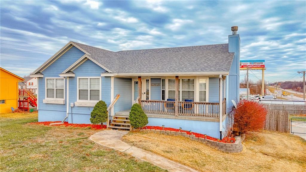 Listing Photo MLS #HMS2595847