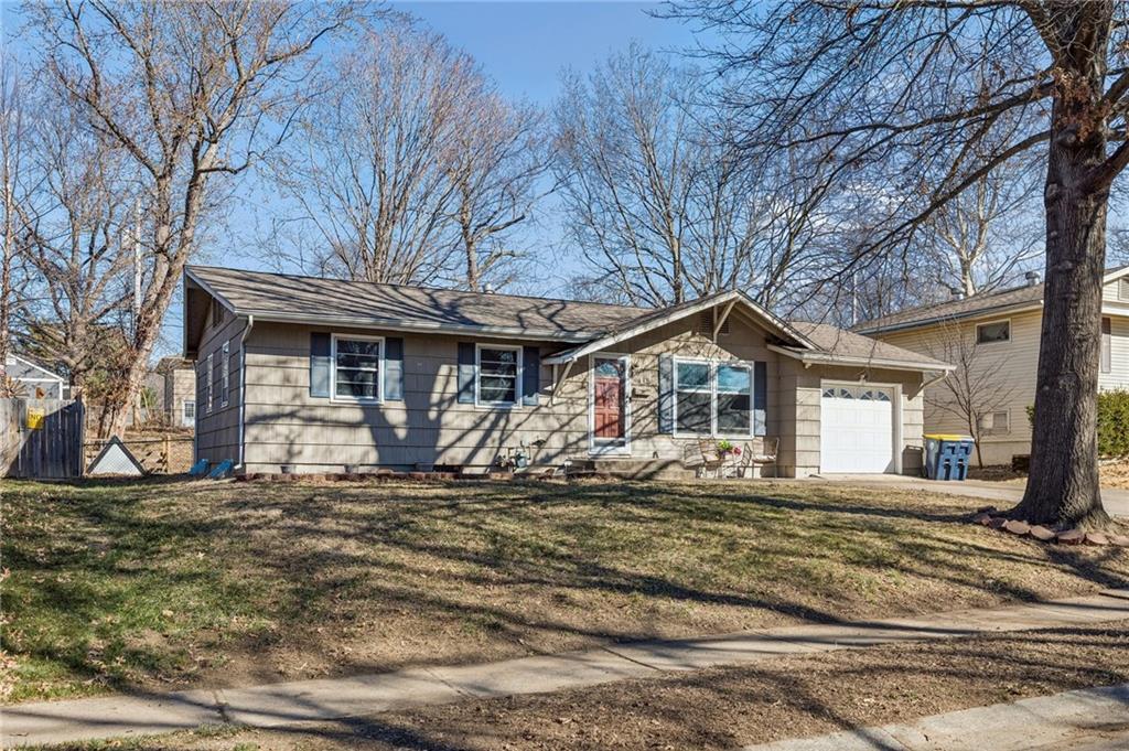 Listing Photo MLS #HMS2600596