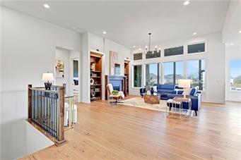 Listing Photo MLS #HMS2602431