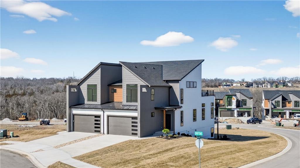 Listing Photo MLS #HMS2603354