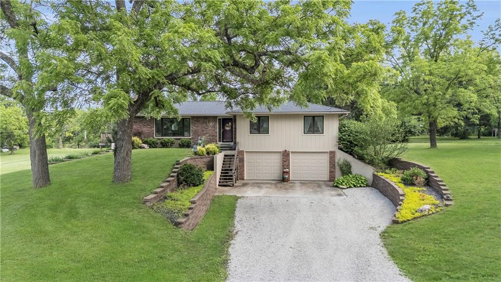 Listing Photo MLS #HMS2603605