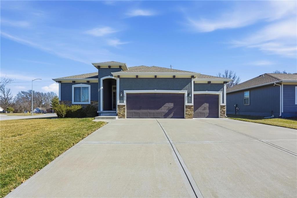 Listing Photo MLS #HMS2603798