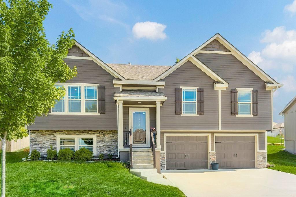 Listing Photo MLS #HMS2604643