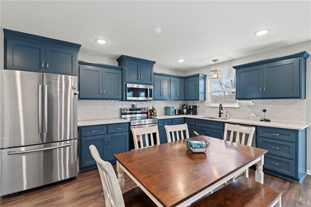 Listing Photo MLS #HMS2605448