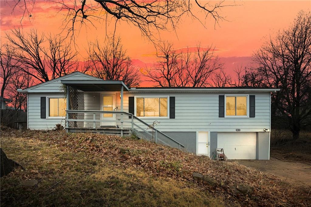 Listing Photo MLS #HMS2605718