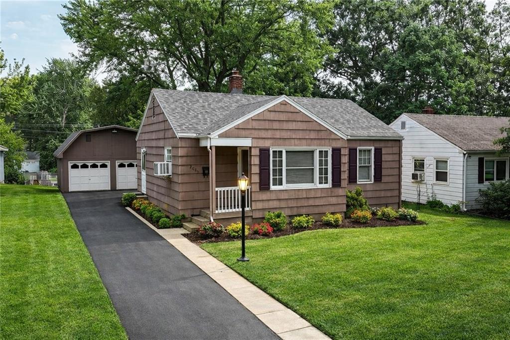 Listing Photo MLS #HMS2606961