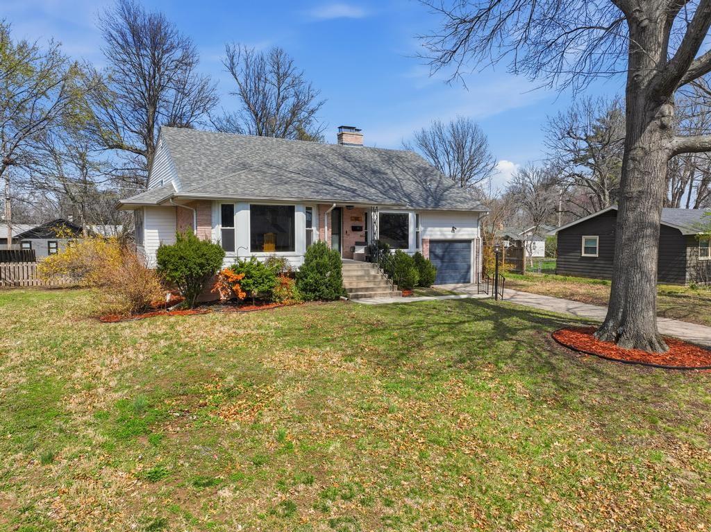 Listing Photo MLS #HMS2607110