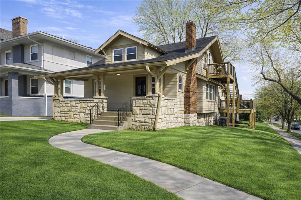 Listing Photo MLS #HMS2607183