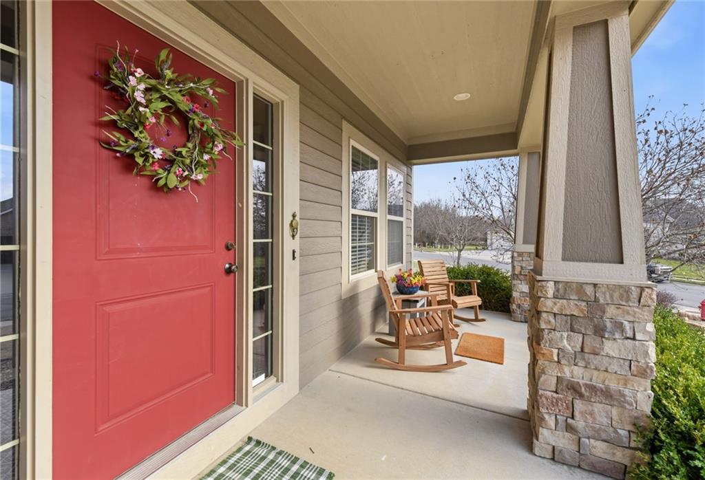 Listing Photo MLS #HMS2608104