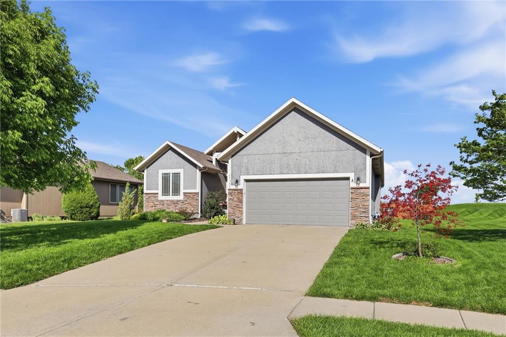 Listing Photo MLS #HMS2608434