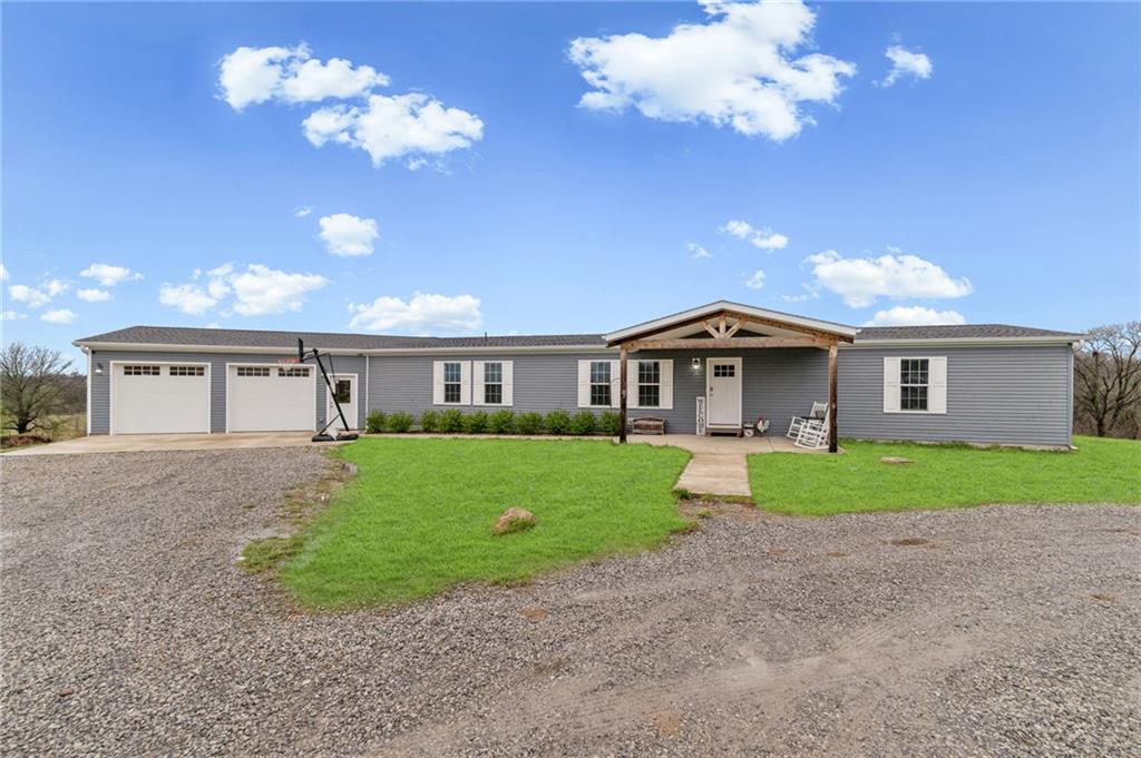 Listing Photo MLS #HMS2608543