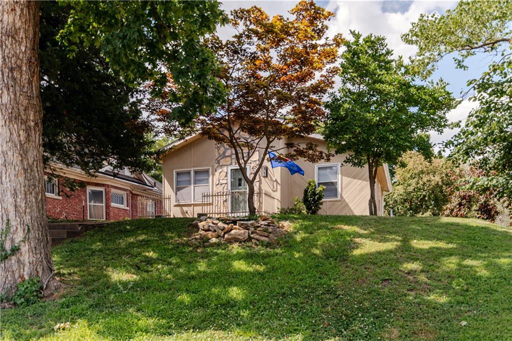 Listing Photo MLS #HMS2608686