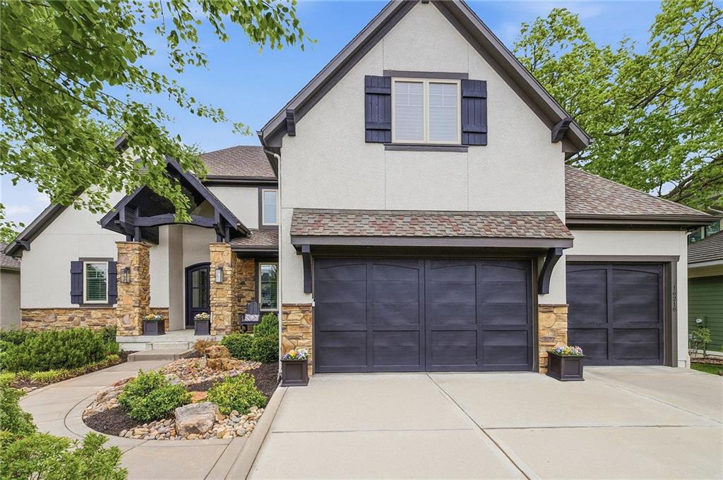 Listing Photo MLS #HMS2609680