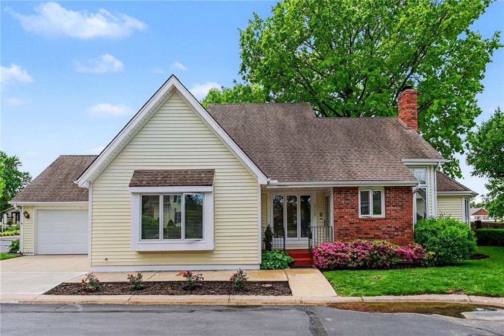 Listing Photo MLS #HMS2610227