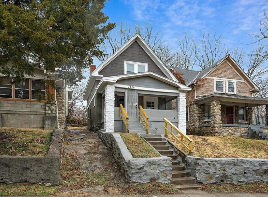 Listing Photo MLS #HMS2610354